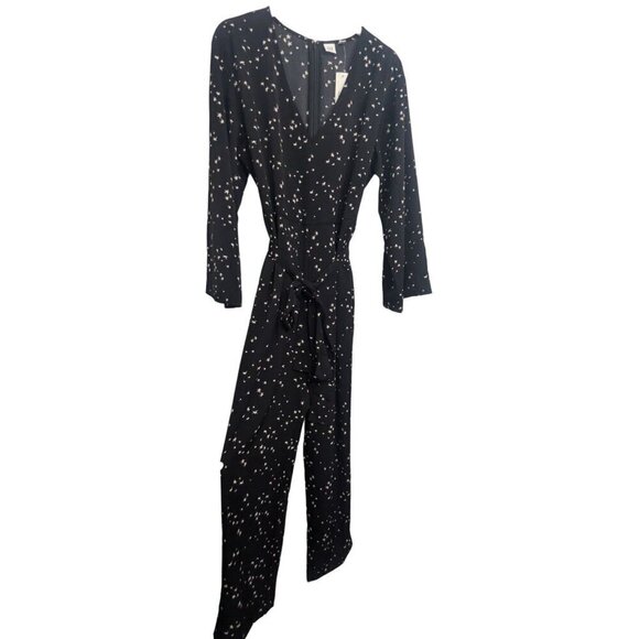 NEW - GAP Bell Sleeve Jumpsuit Black White Star Print Women's Size 10 - Picture 2 of 10